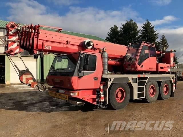 Grove GMK 3055 Macara teren accidentat