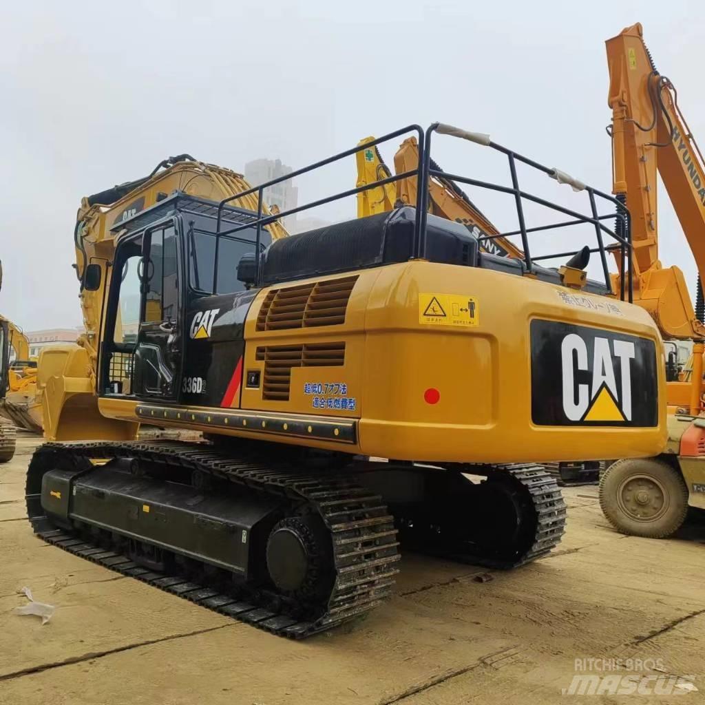 CAT 336D2L Excavatoare pe șenile
