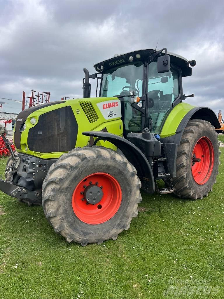 CLAAS AXION 830 CIS+ Tractoare