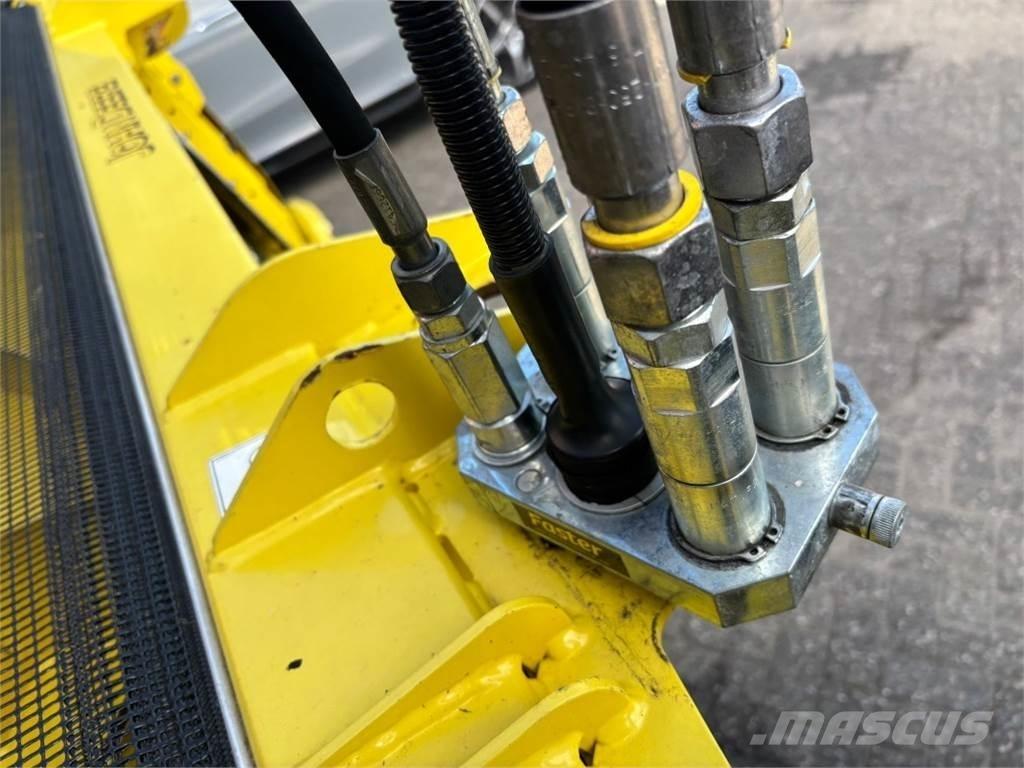 John Deere 30R Accesorii pentru mașini de fân și furaje