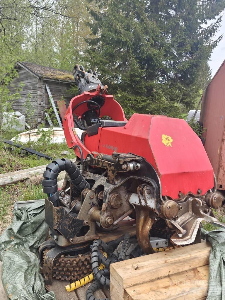 Komatsu C 93 Capete pentru culegatoare
