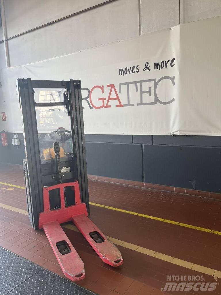 Hyster S1.4 Transpaleta manuala