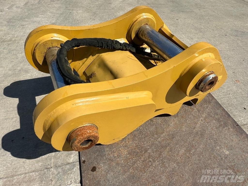CAT 320 Conectoare rapide