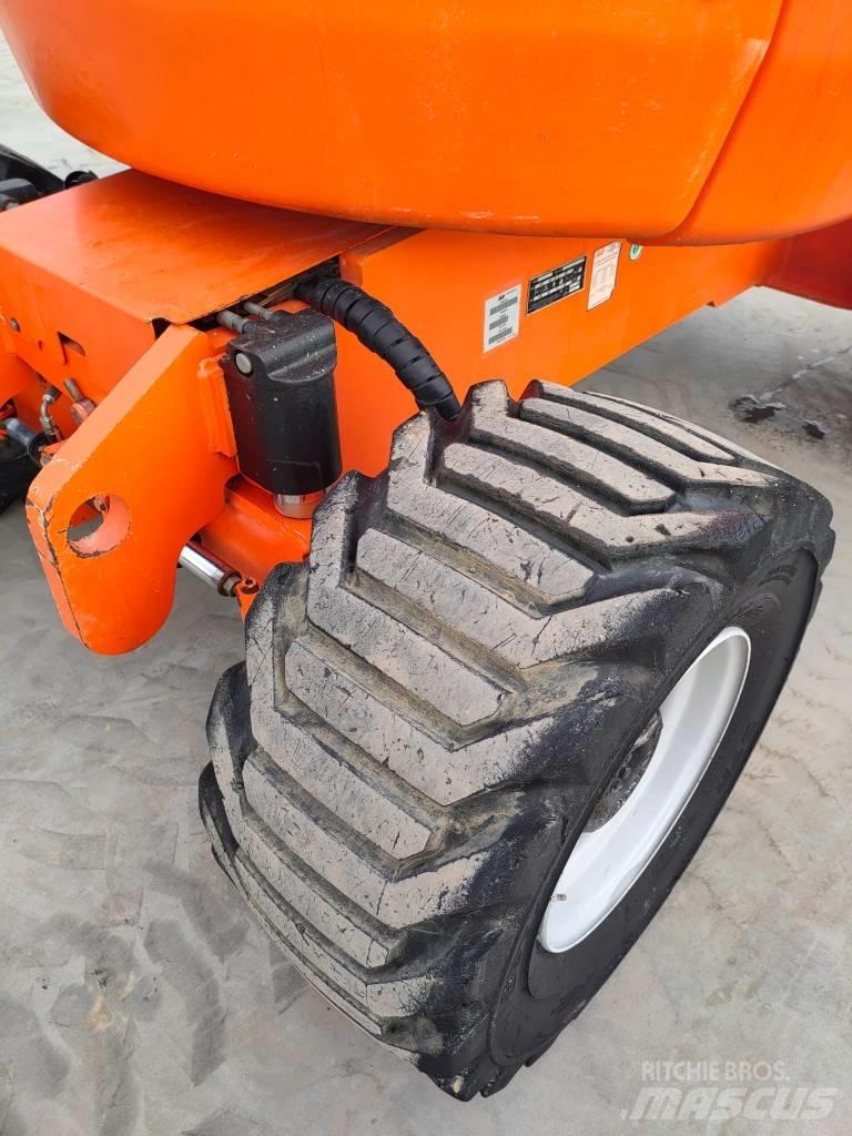 JLG 450 AJ Nacele cu brat articulat