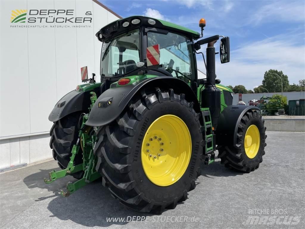 John Deere 6230R Tractoare