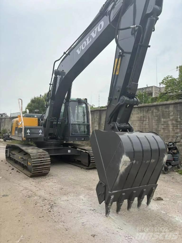 Volvo EC 210 Excavatoare 7t - 12t