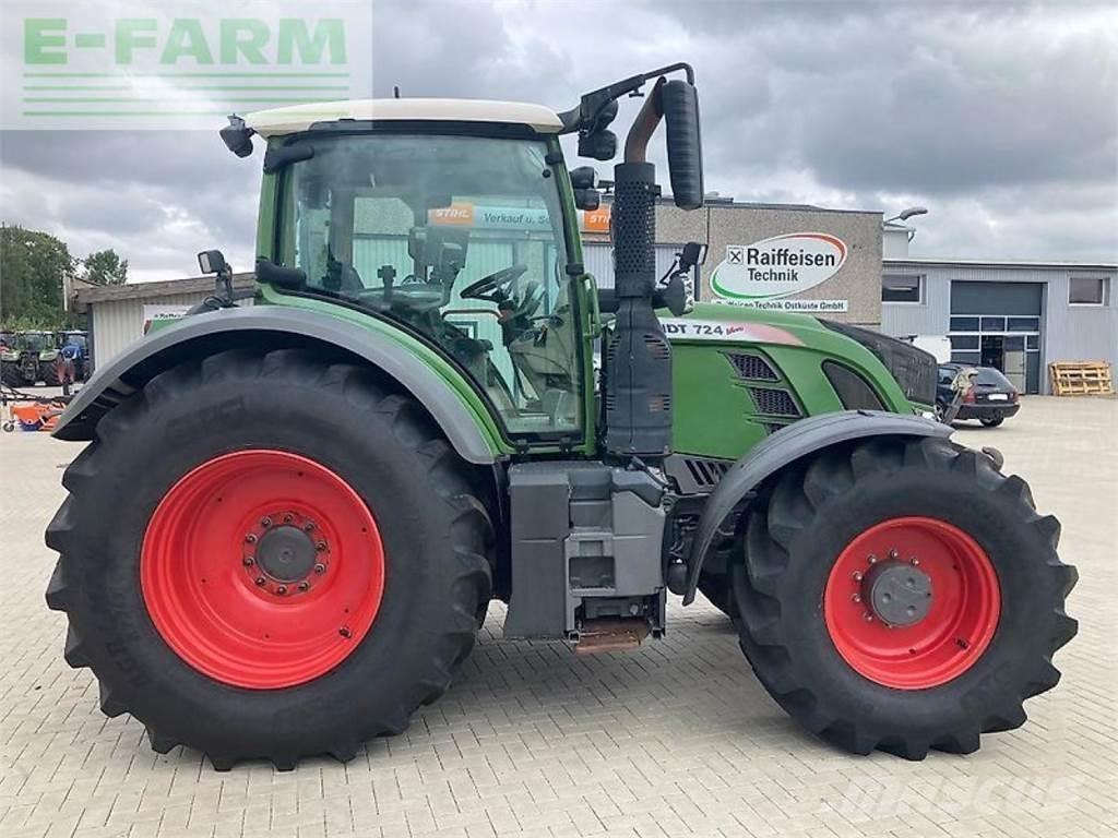 Fendt 724 vario s4 Tractoare