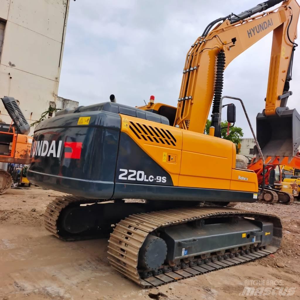 Hyundai 220lc-9s Excavatoare pe șenile
