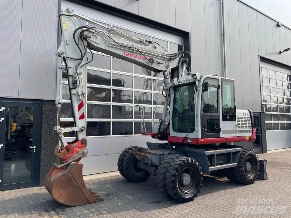 Takeuchi TB1160W Excavatoare cu roti