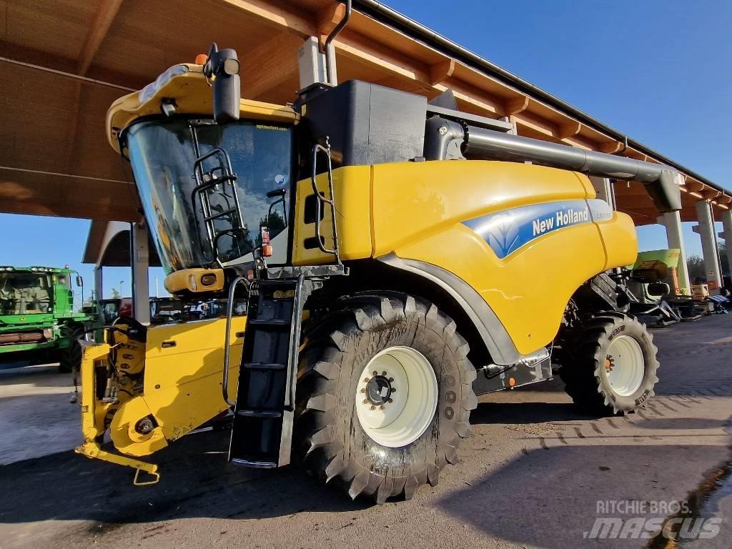 New Holland CR 9060 Combine de secerat