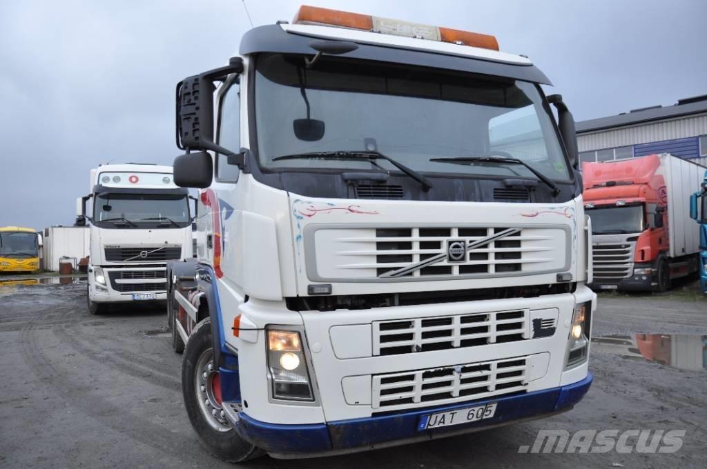 Volvo FM 400 6X2 Camion cu carlig de ridicare