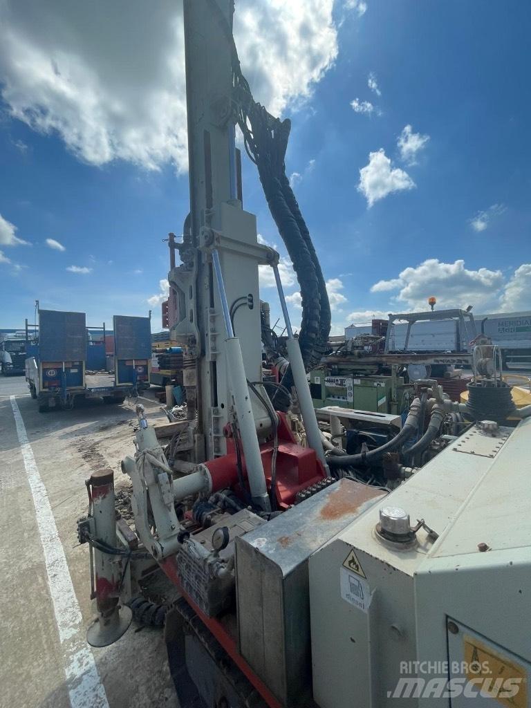 Comacchio MC 450 P1 Sisteme de forare a puturilor de apa