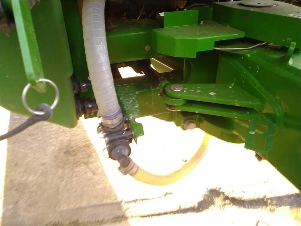 John Deere 740i Tractoare agricole sprayers