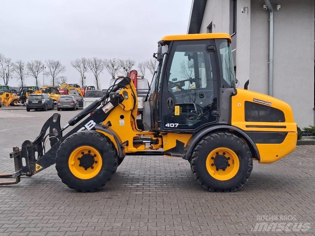 JCB 407 Incarcator pe pneuri