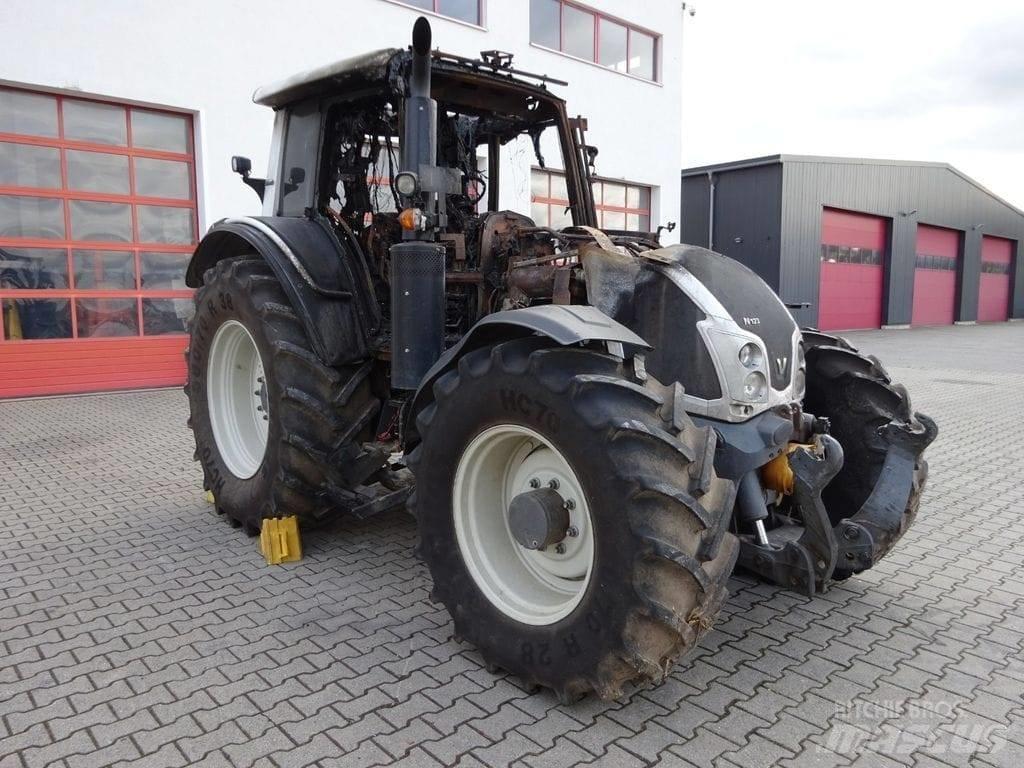Valtra N123  display Cabine si interior