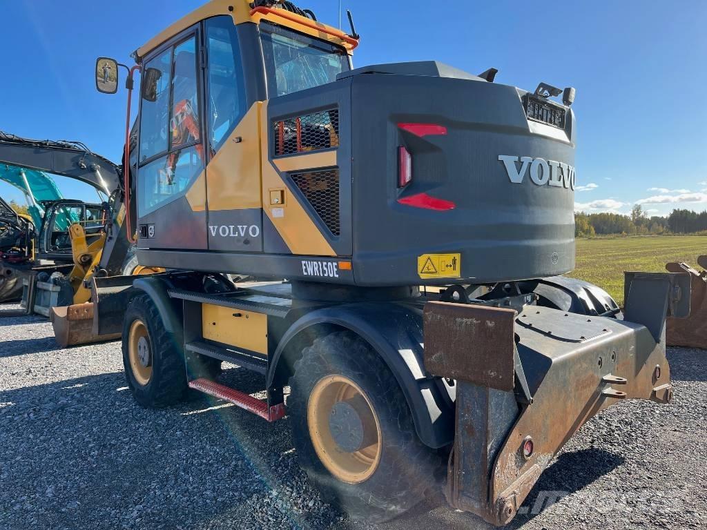 Volvo EWR 150 E Excavatoare cu roti