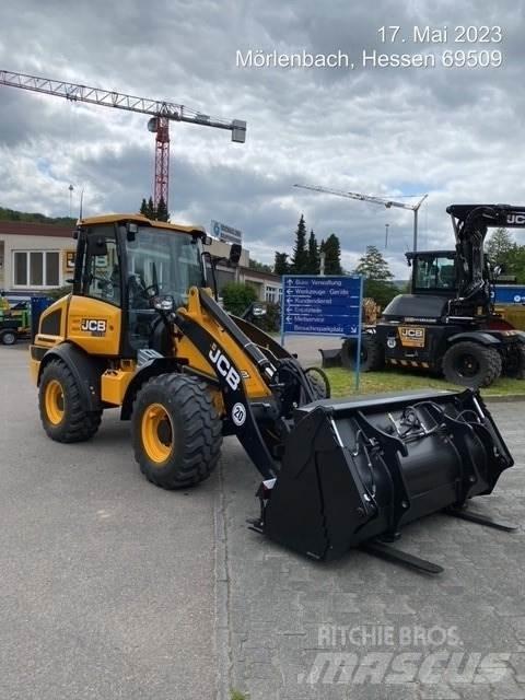 JCB 409 Incarcator pe pneuri