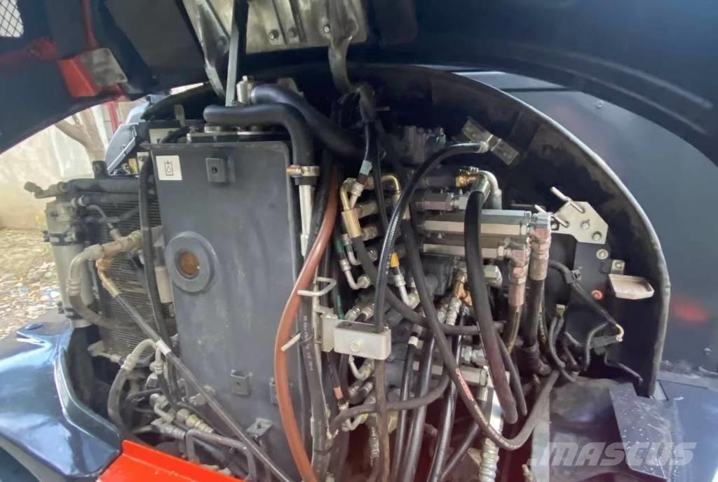 Kubota 165 Excavatoare pe șenile

