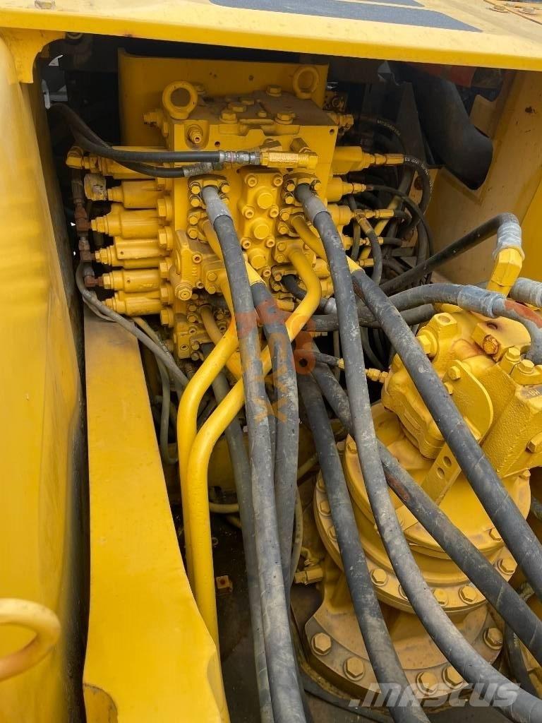 Komatsu PC 270 Excavatoare pe șenile
