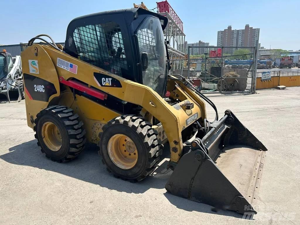 CAT 246 C Mini incarcator
