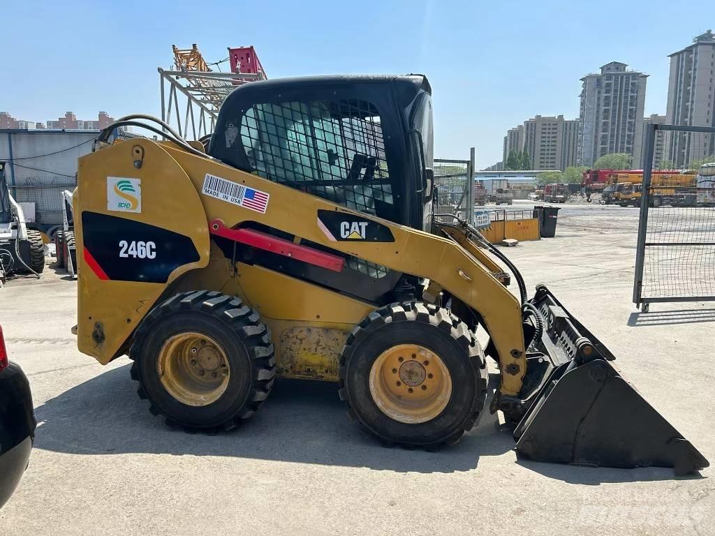 CAT 246 C Mini incarcator