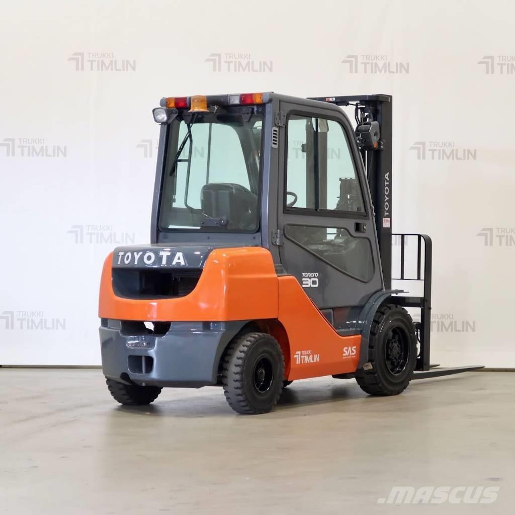 Toyota 02-8FDF30 Stivuitor diesel