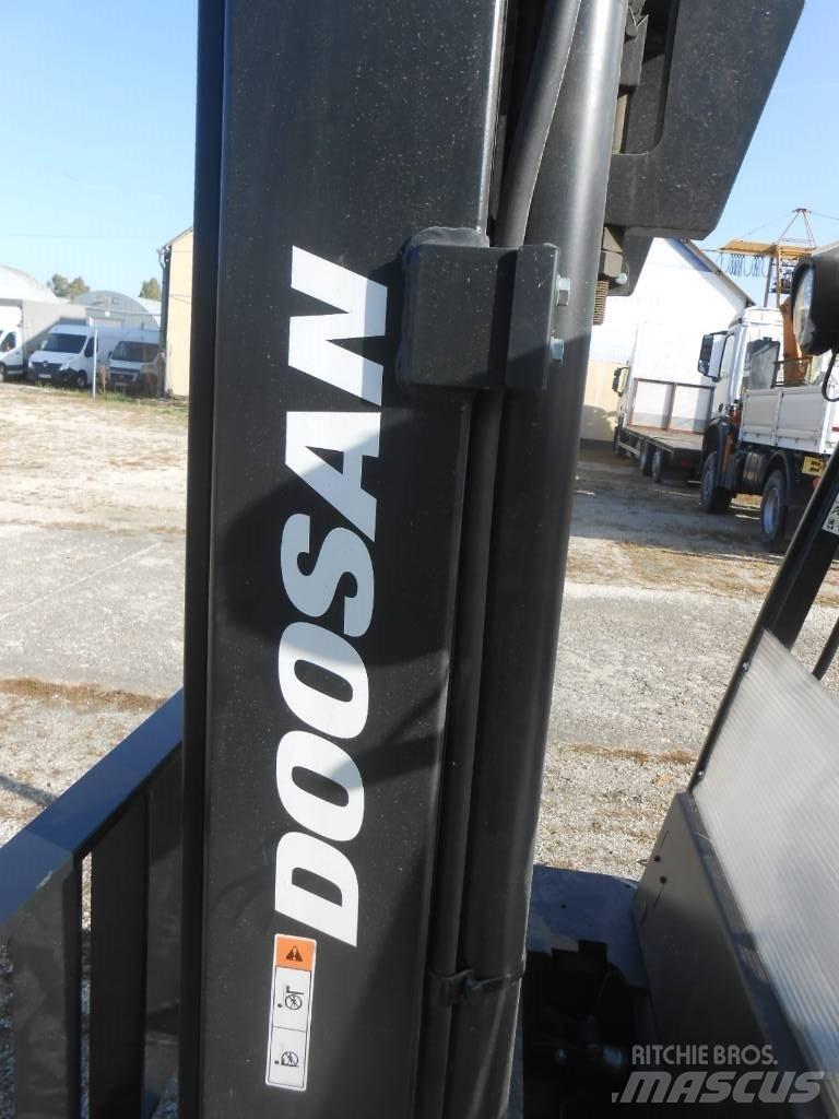 Doosan D50 SC-09 Stivuitor diesel