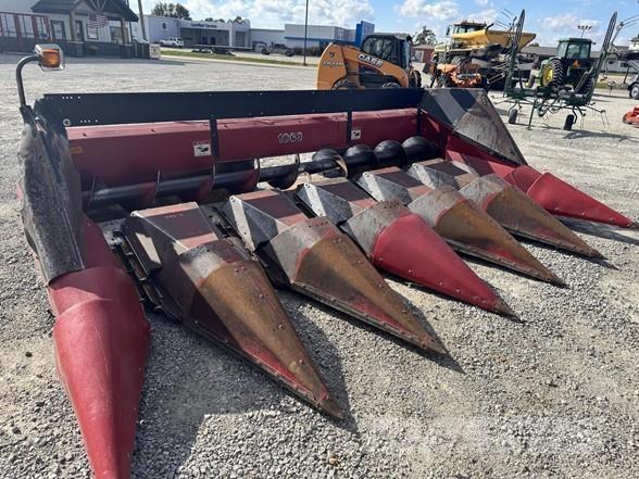 Case IH 1063 Combine capete pentru culegatoare