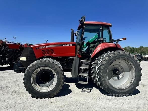 Case IH MX245 Tractoare