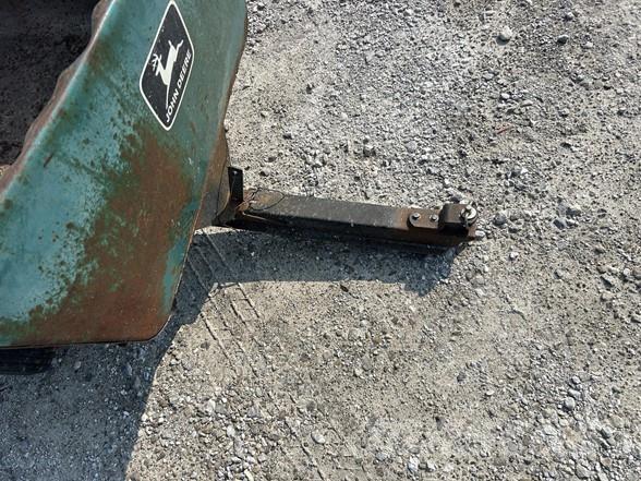 John Deere 15 Alte remorci
