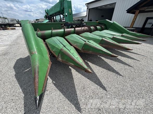 John Deere 653 Combine capete pentru culegatoare