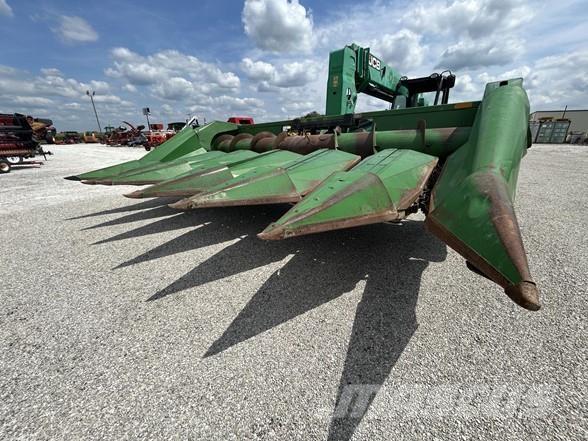 John Deere 653 Combine capete pentru culegatoare