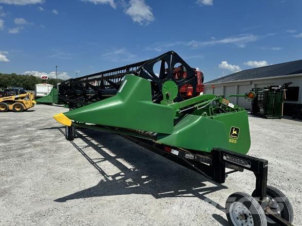 John Deere 925 Combine capete pentru culegatoare
