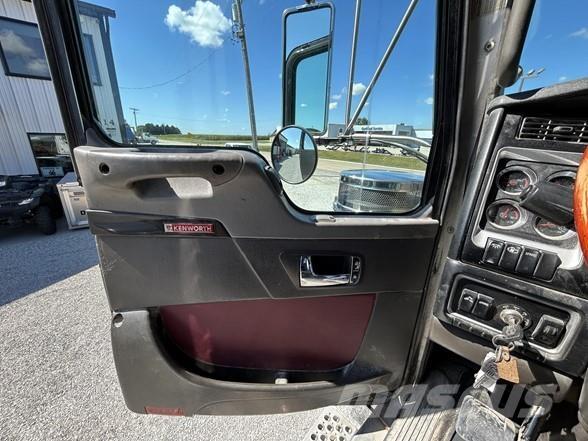 Kenworth W900 Autotractoare