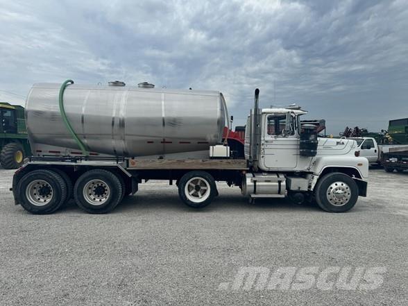 Mack RS600L Utilaje construcții - Altele