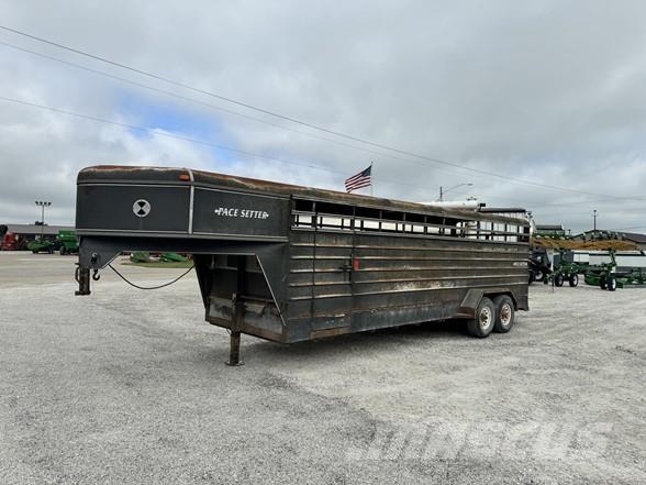  PACESETTER 24 Remorci transport animale