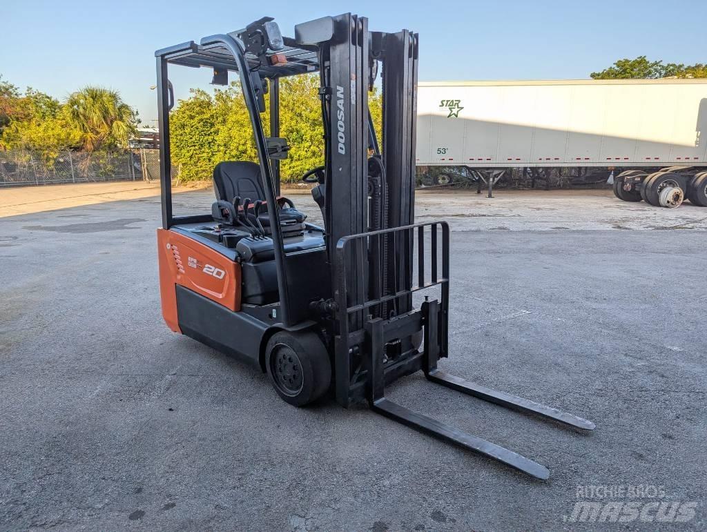 Doosan B 20 T-7 Stivuitor electric