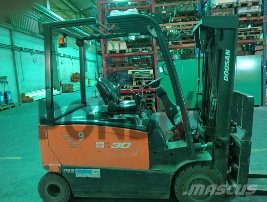 Doosan B 30 X-7 Stivuitor electric