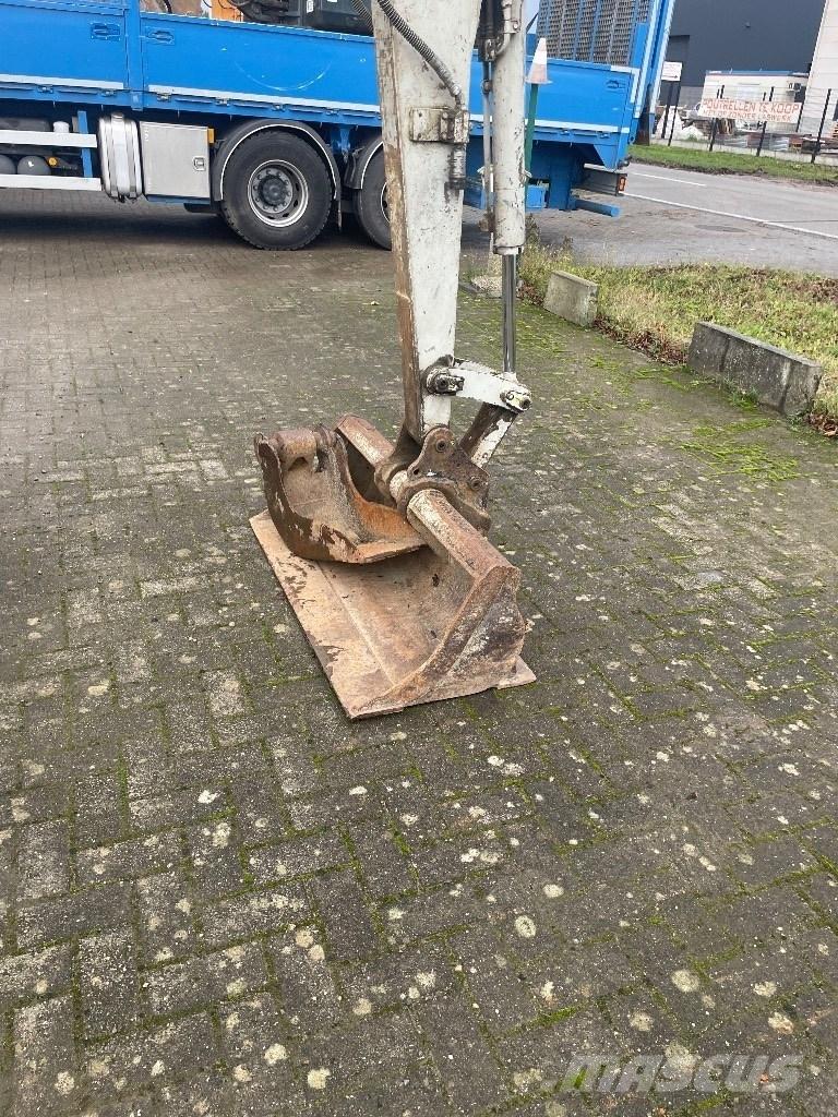 Takeuchi TB 235 Mini excavatoare < 7t