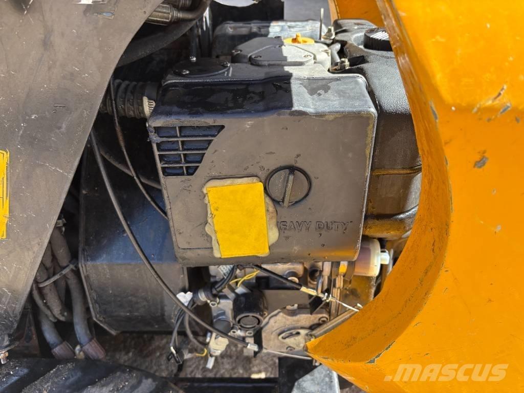 JCB HT D5 Autobasculante cu senile