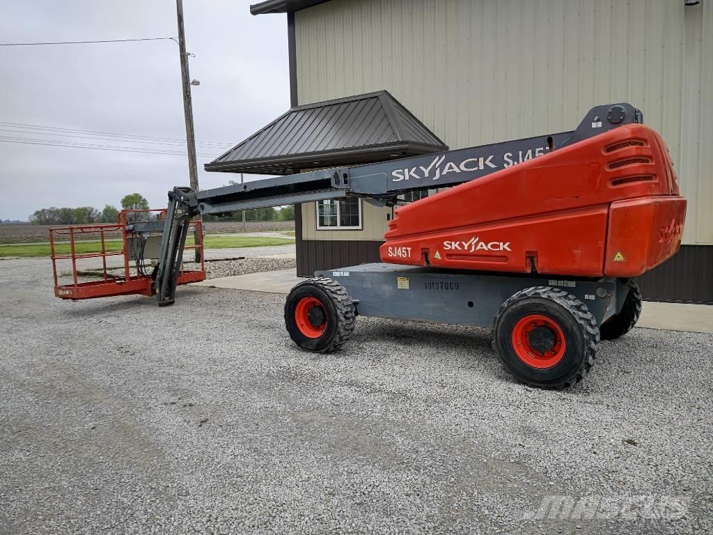 SkyJack SJ 45 T Nacele cu brat telescopic