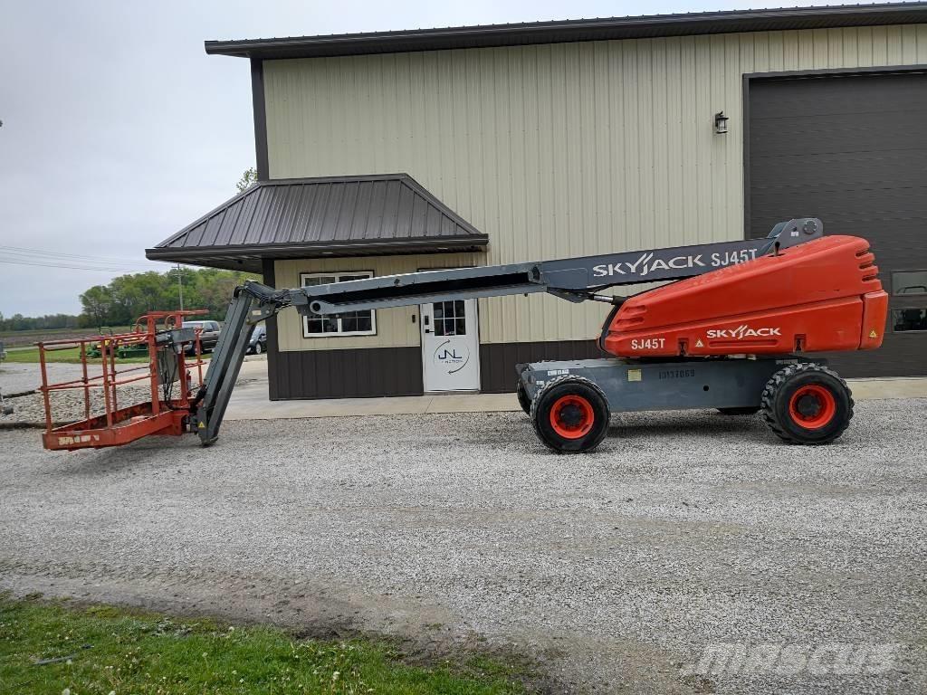 SkyJack SJ 45 T Nacele cu brat telescopic
