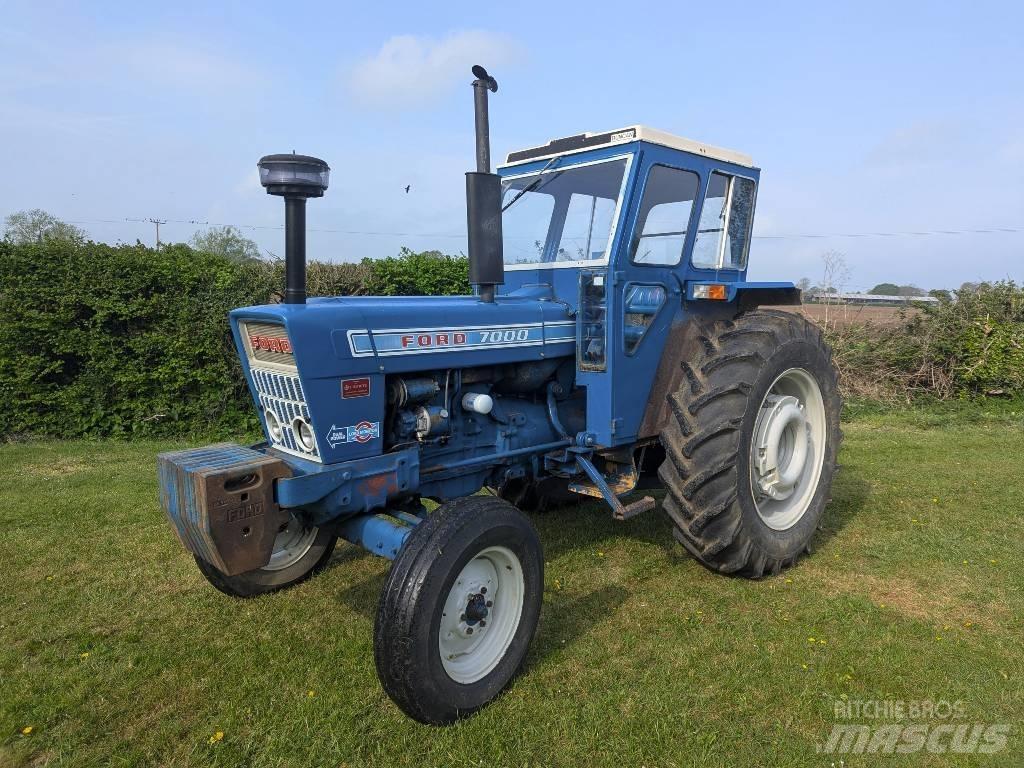 Ford 7000 Tractoare
