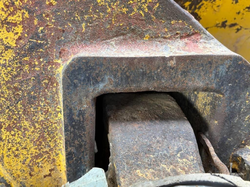 Komatsu D 51 PX-22 Buldozere pe senile