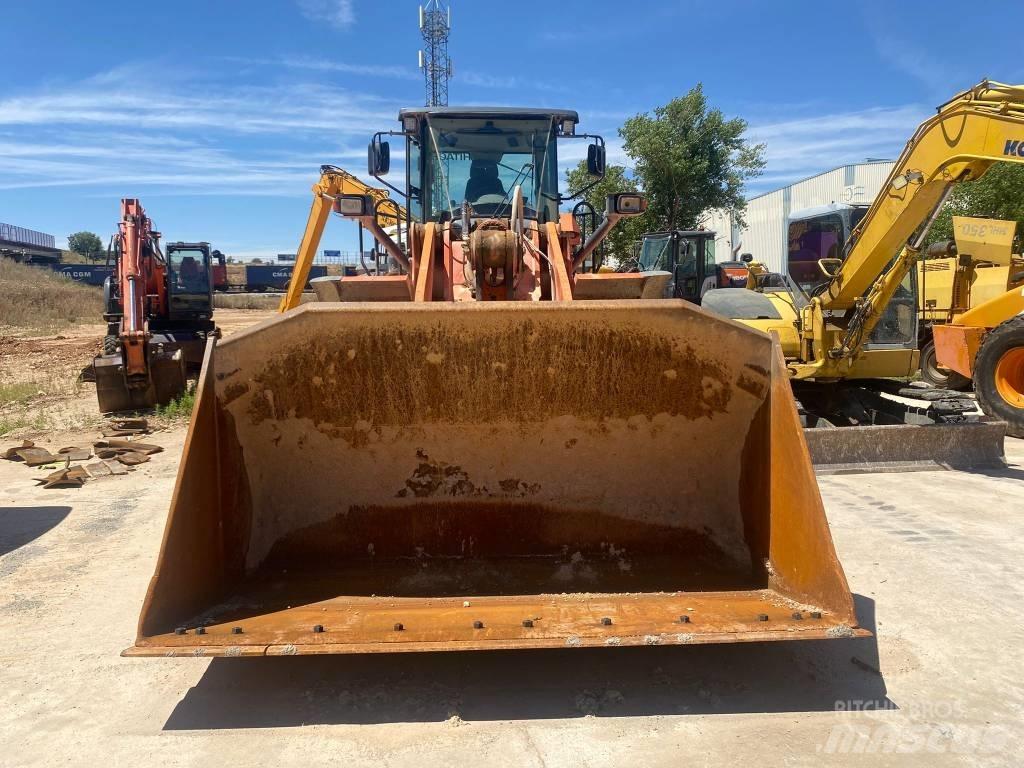 Hitachi ZW 310-6 Incarcator pe pneuri