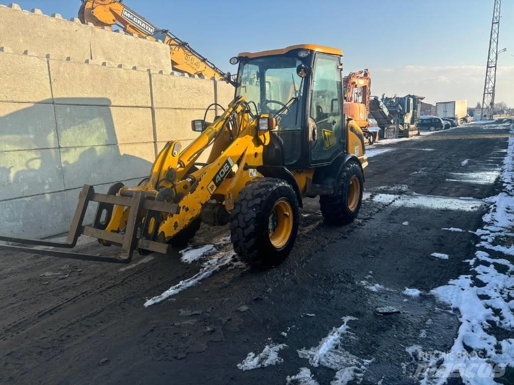JCB 406 Incarcator pe pneuri