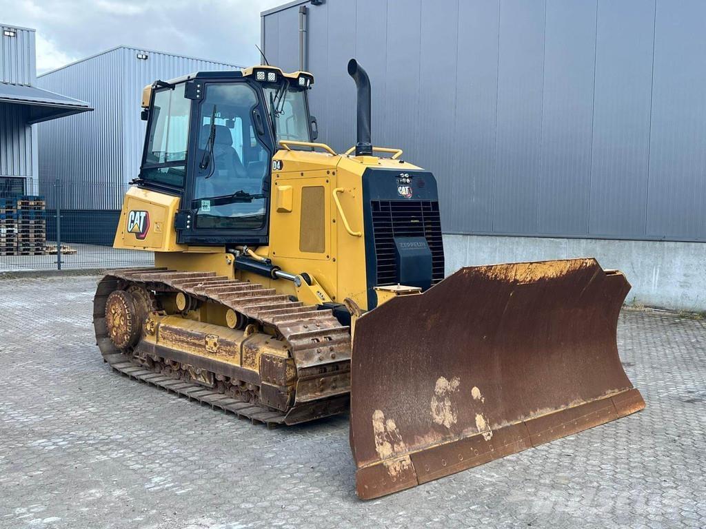 CAT D4-15VP Buldozere pe senile