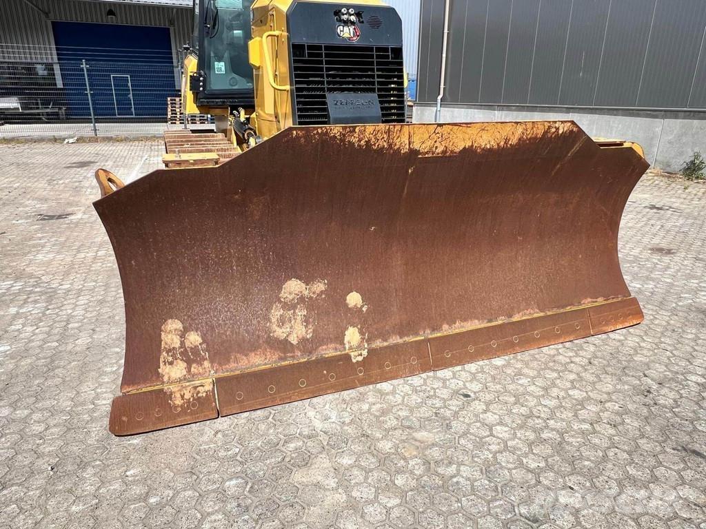 CAT D4-15VP Buldozere pe senile