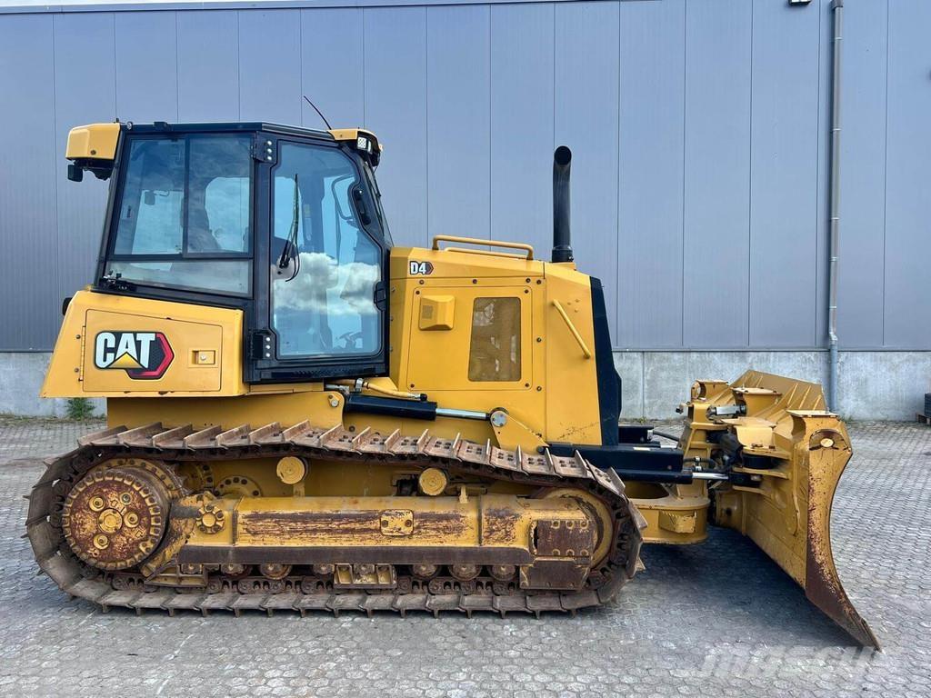 CAT D4-15VP Buldozere pe senile