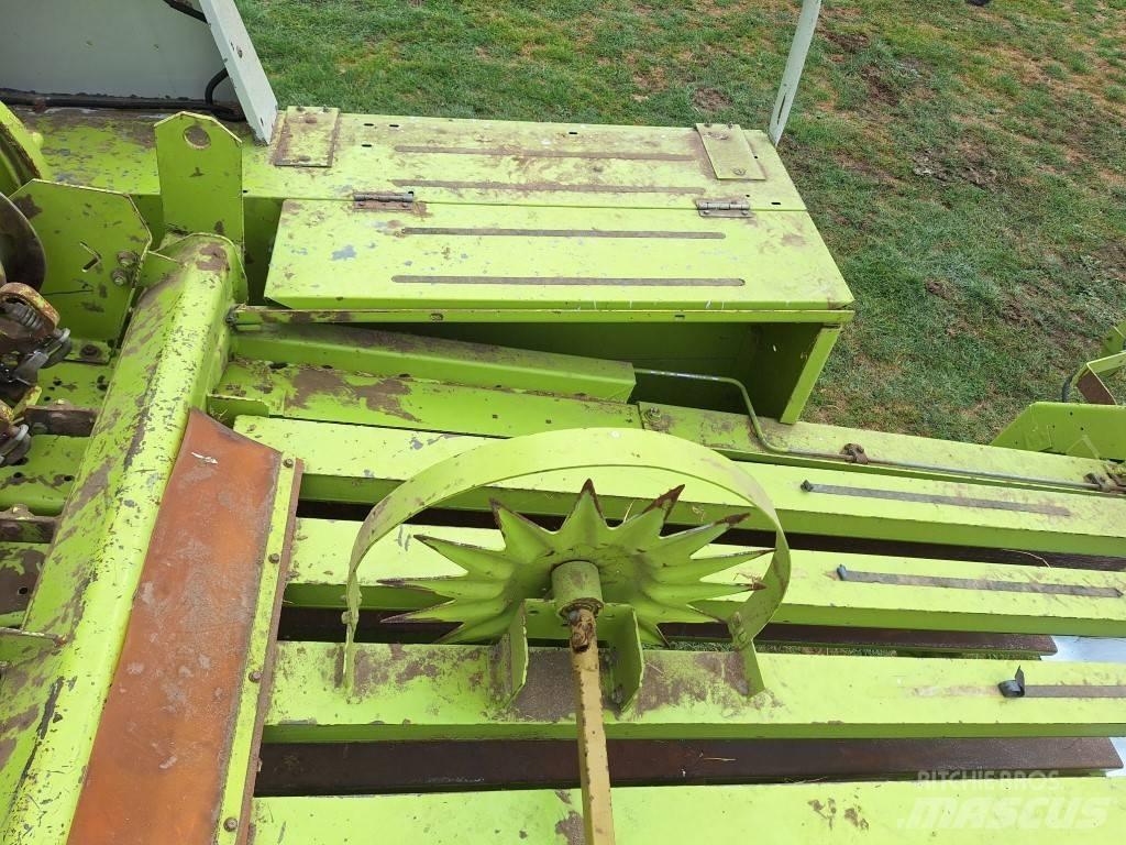 CLAAS Quadrant 1200 Baler dreptunghiular